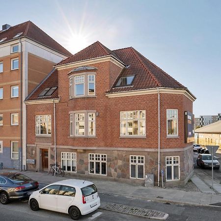 Bath Tub Penthouse In The City Aalborg Exterior foto
